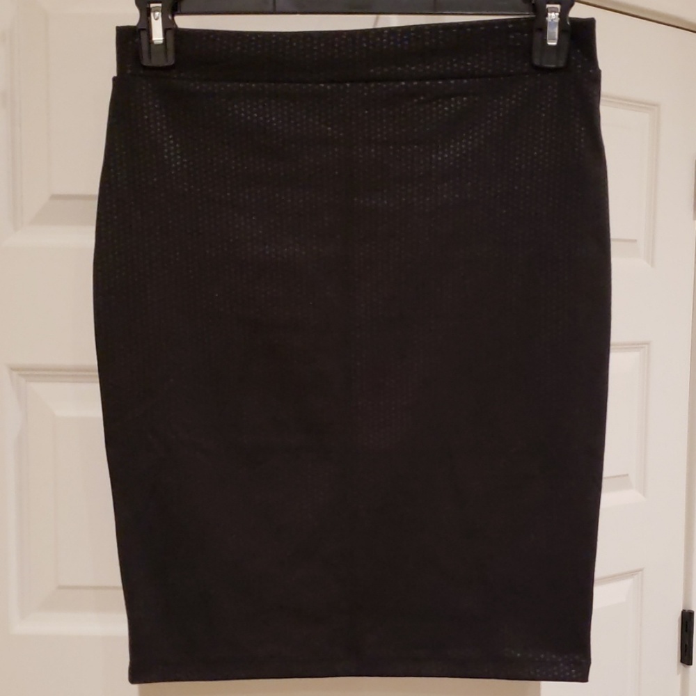 Black pencil skirt